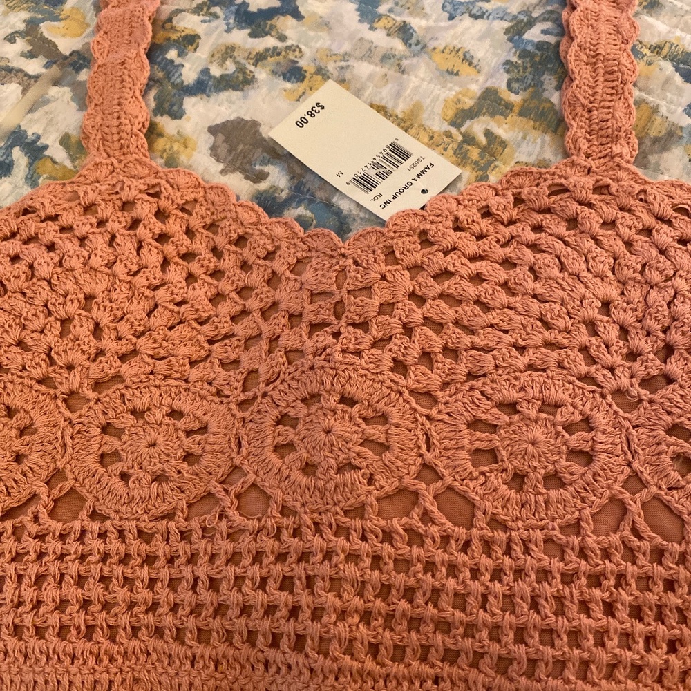 Taylor & Sage Women’s Coral Color Size M Lined Top